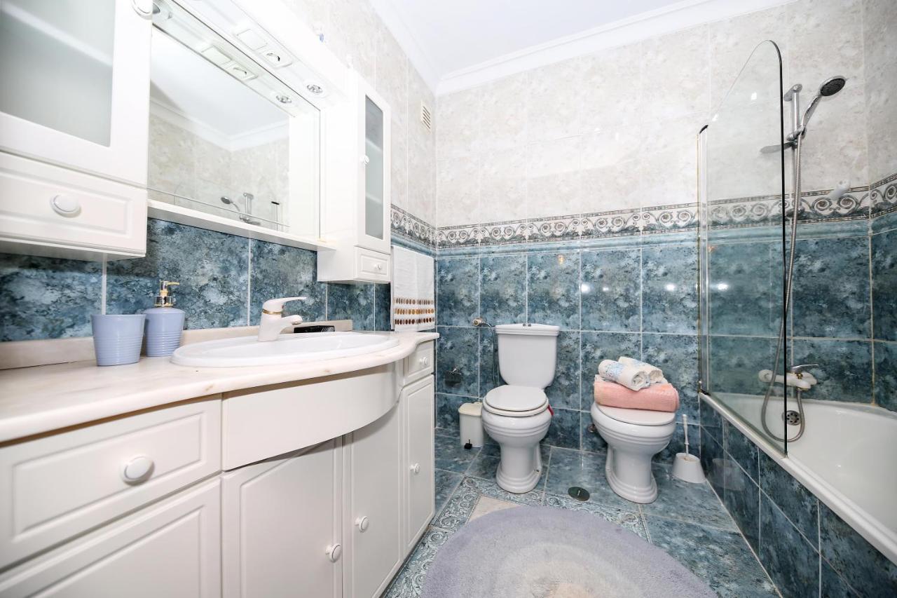 Quartos Da Tia Laura Homestay